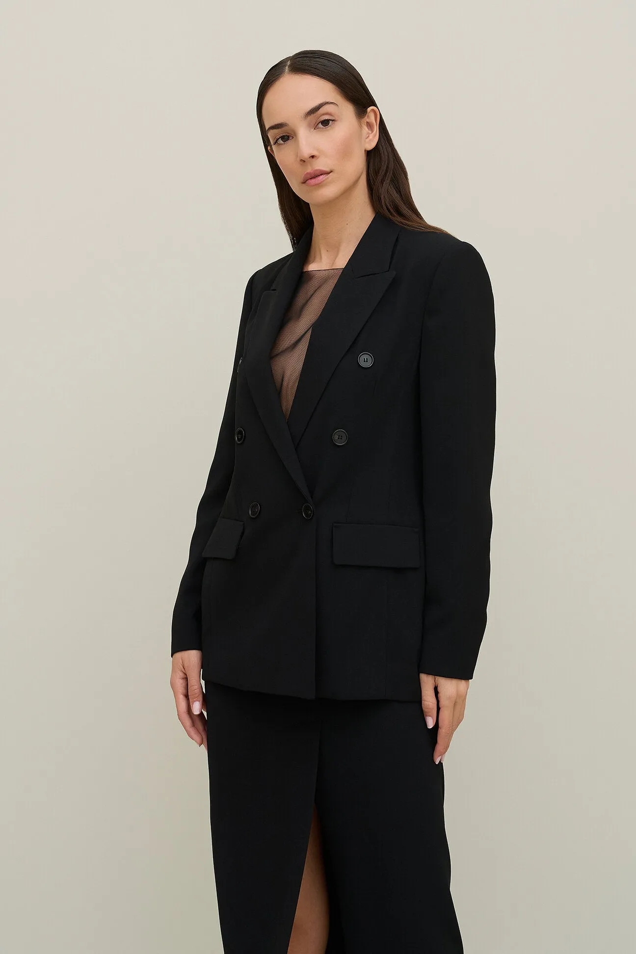 Blazer foderato in crepe satin con bottoni finto corno