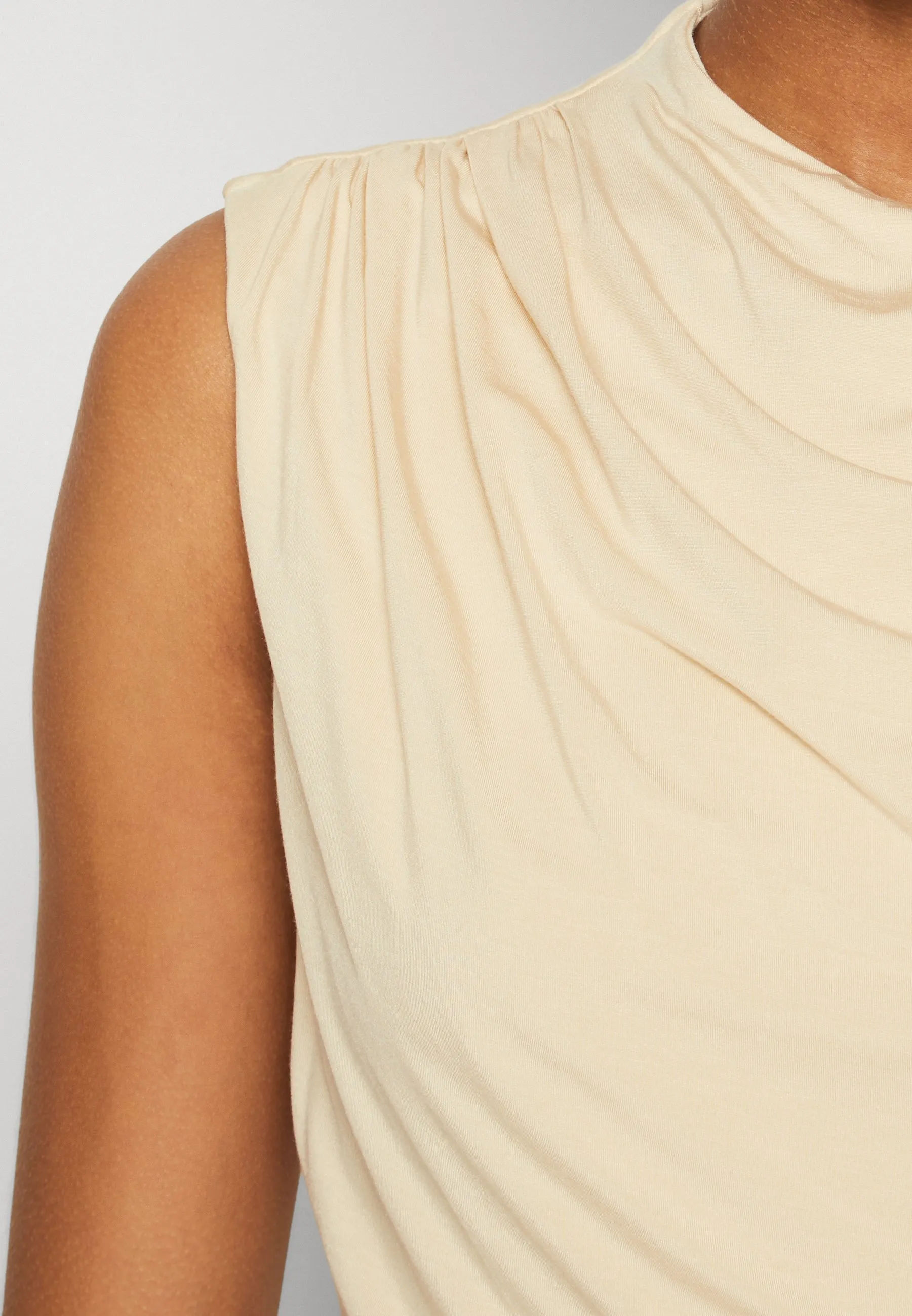FUNNEL NECK MARLA - Top